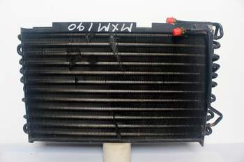 salg af Case MXM190 Condenser