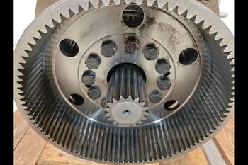 salg af Slutdrev Massey Ferguson 7499 Venstre