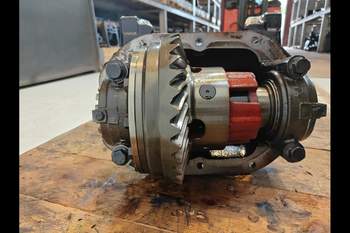 salg af KPL. Differentiale Massey Ferguson 8250