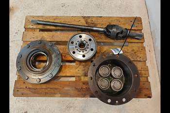 salg af Fendt 828 RIGHT Front axle final drive