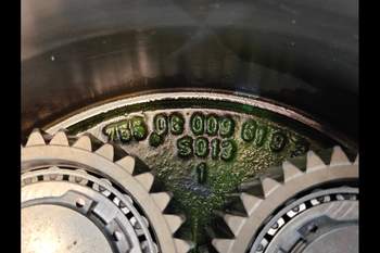 salg af Fendt 828 RIGHT Front axle final drive