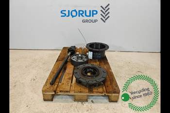 Fendt 828 RIGHT Front axle final drive