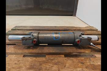 salg af Fendt 828 Front axle steering cylinder