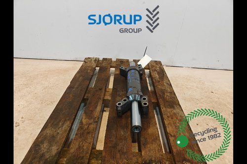 salg af Fendt 828 Front axle steering cylinder