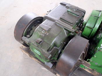 salg af John Deere 2254  Transmission