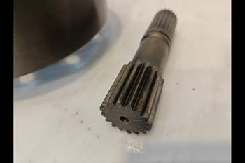 salg af Deutz-Fahr Agrotron 90 LEFT Front axle final drive