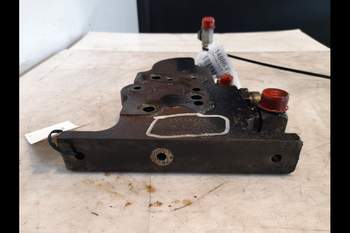 salg af Hydraulikventilhalterung Case MX270