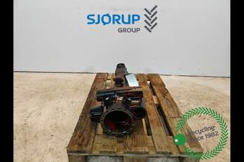 salg af Deutz-Fahr Agrotron 105 LEFT Front axle house