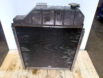 salg af Wasserkühler Massey Ferguson 3125