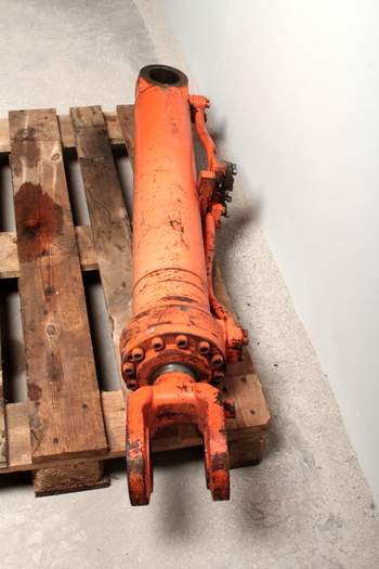salg af Hydraulische Zylinder Doosan Daewoo DL250