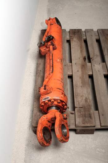 salg af Hydraulische Zylinder Doosan Daewoo DL250