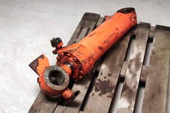 salg af Hydraulische Zylinder Doosan Daewoo DL250
