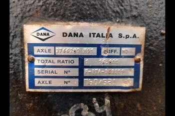 salg af Vorderachsgehäuse Massey Ferguson 8480