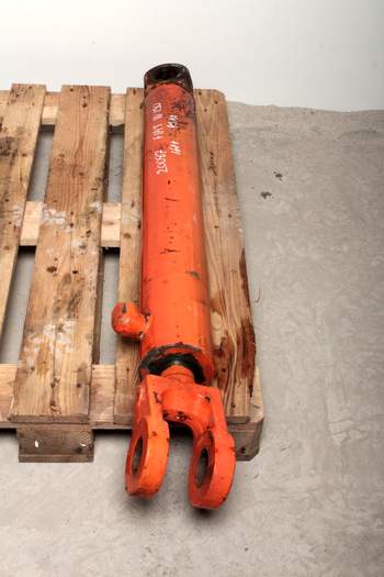 salg af Hydraulische Zylinder Fiat Kobelco W130 Evolution