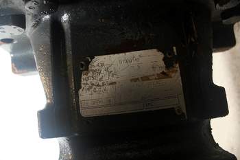 salg af Hinterachse Fermec 960