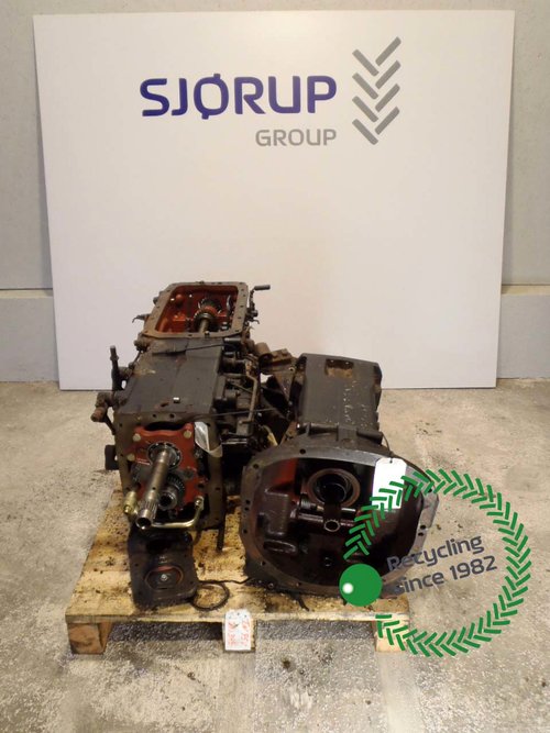 salg af Getriebe New Holland TN75 V