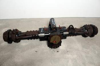 salg af Vorderachse Massey Ferguson 8947