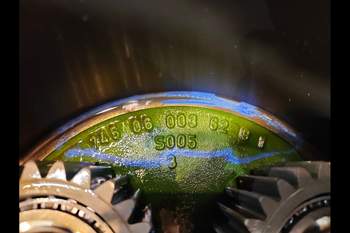 salg af John Deere 6620 LEFT Front axle final drive