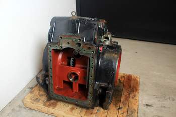 salg af Hinterachsen Deutz-Fahr Agrotron 230