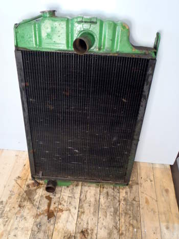salg af Wasserkühler John Deere 3650