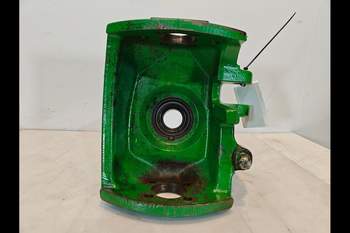 salg af John Deere 8220 RIGHT Front Axle, Swivel Housing