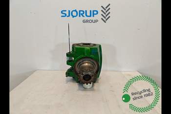salg af John Deere 8220 RIGHT Front Axle, Swivel Housing