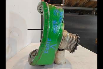 salg af John Deere 8220 LEFT Front Axle, Swivel Housing