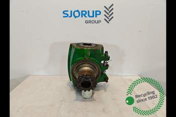 salg af John Deere 8220 LEFT Front Axle, Swivel Housing