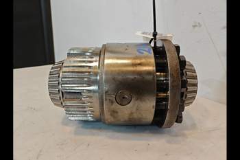salg af John Deere 8220 Front axle differential