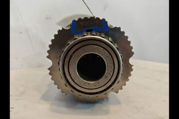 salg af John Deere 8220 Front axle differential