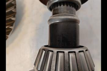 salg af Deutz-Fahr DX6.10 Front axle differential