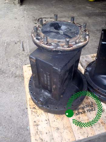 salg af Valtra 8550 RIGHT Rear Half Axle