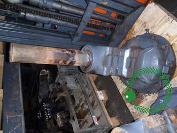 salg af Ford 8670 RIGHT Rear Half Axle