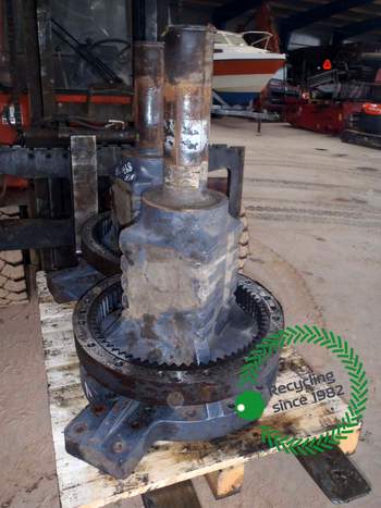 salg af New Holland 8970 LEFT Rear Half Axle