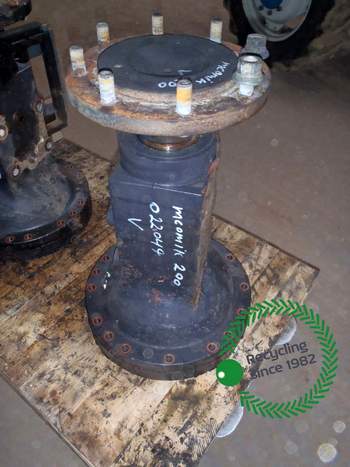 salg af McCormick XTX200 LEFT Rear Half Axle