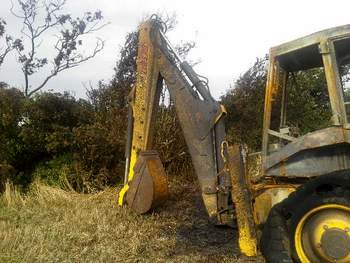 salg af zerlegte Baggerlader New Holland LB115 B