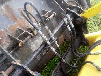 salg af zerlegte Baggerlader New Holland LB115 B