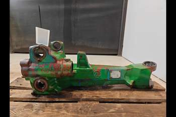 salg af John Deere 6200 RIGHT Front axle house
