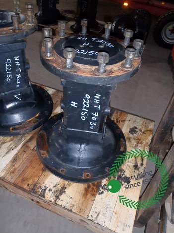 salg af New Holland T7030 RIGHT Rear Half Axle