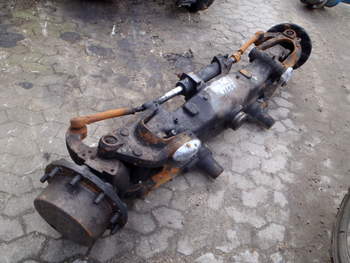 salg af Vorderachse Claas Ares 697