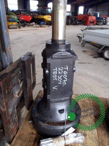 salg af New Holland T6070 LEFT Rear Half Axle
