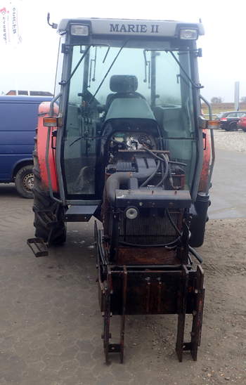 salg af Massey Ferguson 4255 traktor