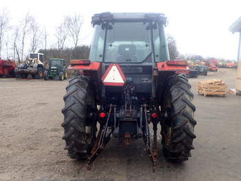 salg af Massey Ferguson 4255 traktor