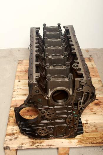 salg af Motorblöck New Holland T8.420
