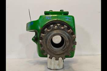 salg af John Deere 7920 RIGHT Front Axle, Swivel Housing