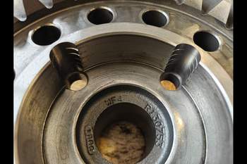 salg af John Deere 7920 Front axle differential