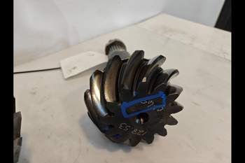 salg af John Deere 7920 Front axle differential