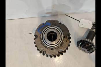 salg af John Deere 7920 Front axle differential