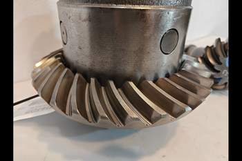 salg af John Deere 7920 Front axle differential