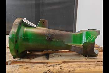 salg af John Deere 7920 RIGHT Front axle house